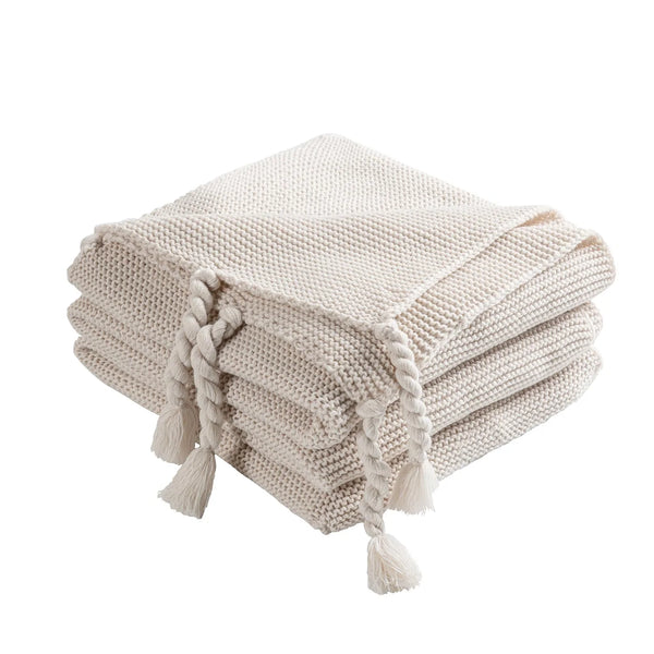 Knitted tassel blankets - BEJUSTSIMPLE